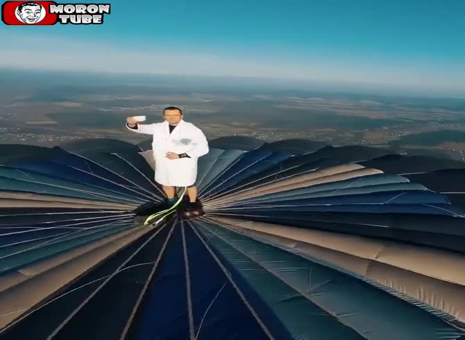 Video :Savor your coffee while perched on a hot air balloon